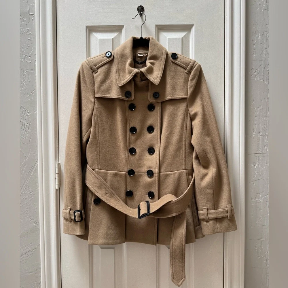 Burberry London Size US 8 Littleton Wool Cashmere Peplum Short Trench, Camel - Picture 3 of 15